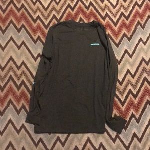 Green Large Long Sleeve Patagonia Shirt